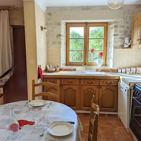 Le Clos Pierreslogis Vakantiehuis *