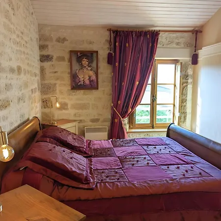 Vakantiehuis Le Clos Pierreslogis Theil-Rabier